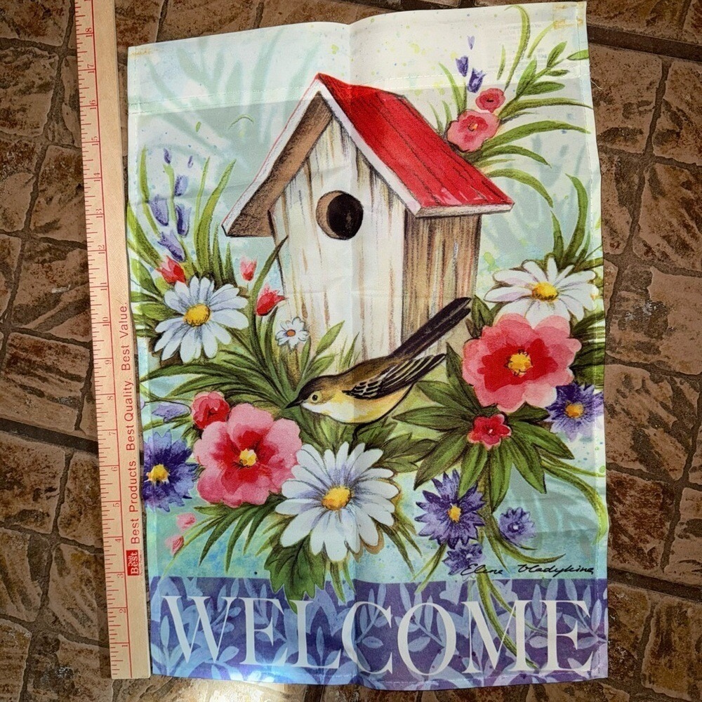 Birdhouse Welcome Garden‎ Flag